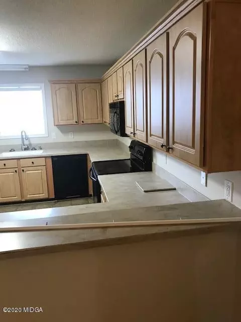 581 Aarons Cir, Gray, GA 31032 photo 8