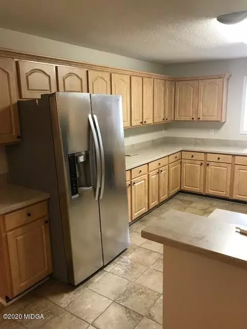 581 Aarons Cir, Gray, GA 31032 photo 9