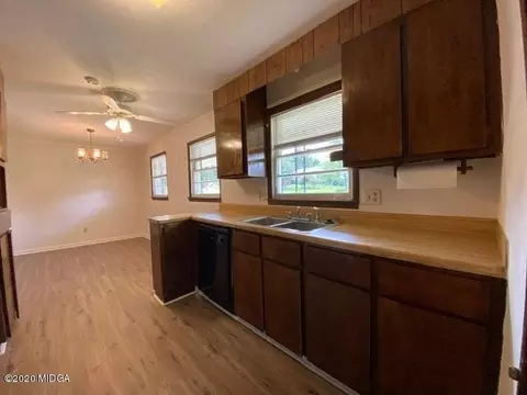 406 Hedlund Dr, Warner Robins, GA 31088 photo 9
