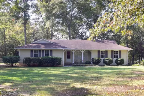 118 Pineview Cir, Forsyth, GA 31029 photo 2