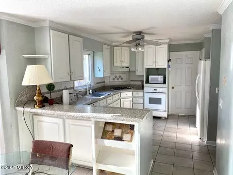 184 Eagle Dr, Macon, GA 31211 photo 4