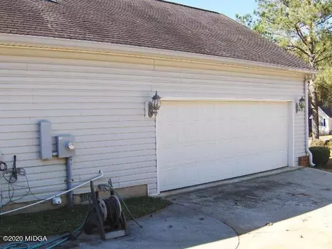 651 Aarons Cir, Gray, GA 31032 photo 4
