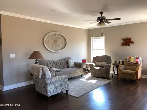 554 Constitution Dr, Forsyth, GA 31029 photo 5