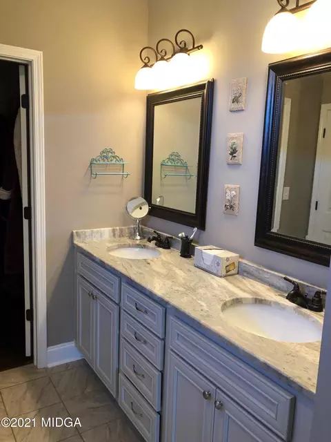554 Constitution Dr, Forsyth, GA 31029 photo 6