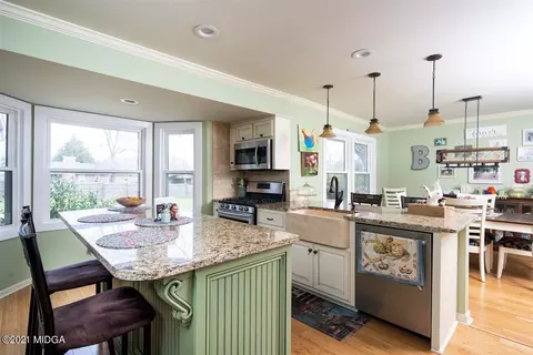 63 Pineview Dr, Forsyth, GA 31029 photo 8