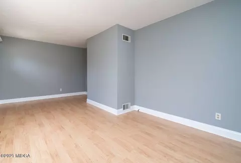 107 Davis Dr, Centerville, GA 31028 photo 6