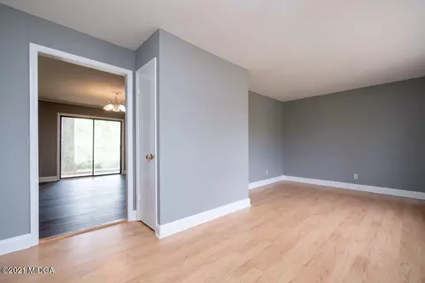 107 Davis Dr, Centerville, GA 31028 photo 5