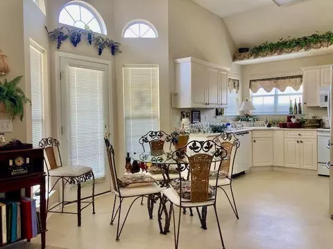 112 Cottage Ct, Centerville, GA 31028 photo 6