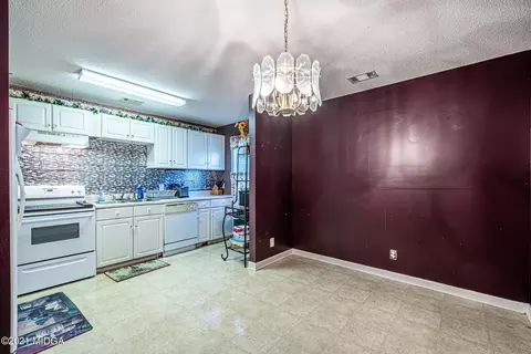 116 Royal Ln, Gray, GA 31032 photo 8