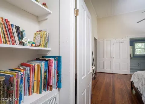 321 E Main St, Forsyth, GA 31029 photo 8