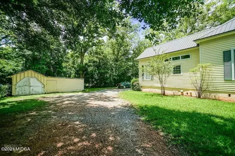 321 E Main St, Forsyth, GA 31029 photo 4