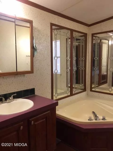 35 Helen Dr, Byron, GA 31008 photo 6