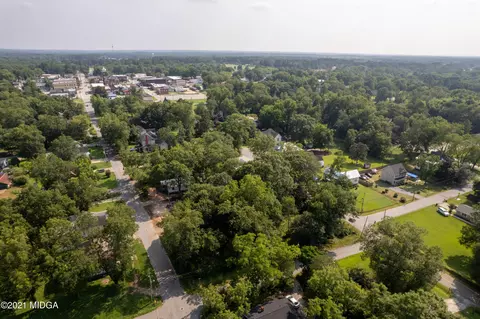 386 N Oak St, Jackson, GA 30233 photo 8