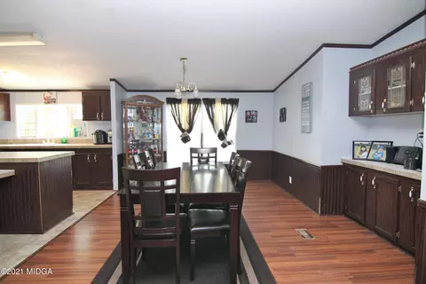 112 Edgewater Ct, Byron, GA 31008 photo 5