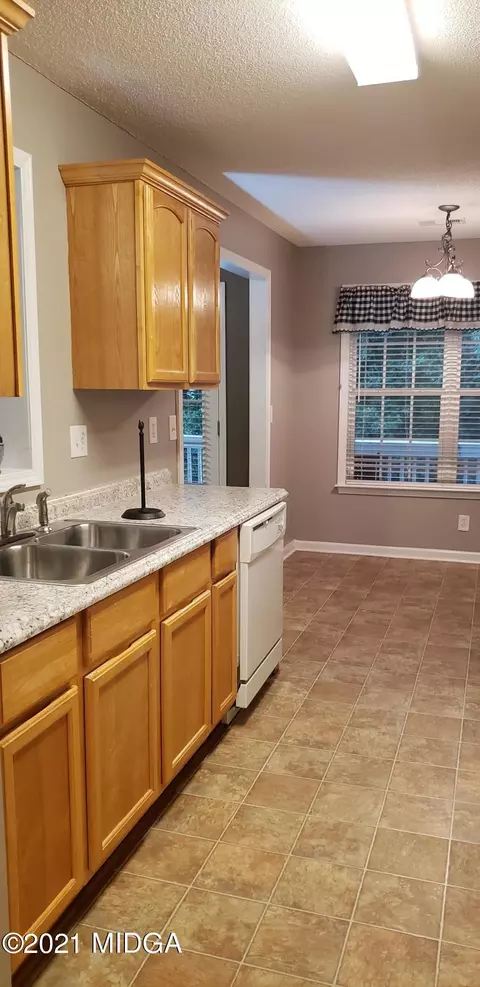 110 Vanessa Dr, Centerville, GA 31028 photo 7