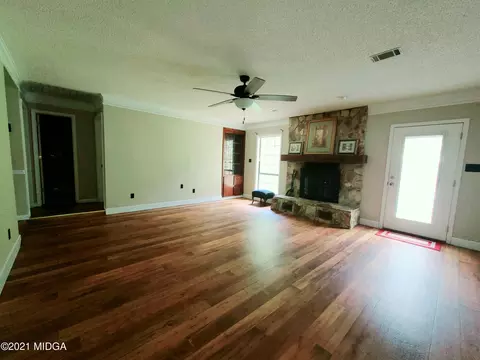 202 Custer Dr, Warner Robins, GA 31093 photo 4