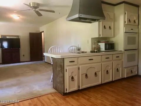 27 E Seminole Dr, Byron, GA 31008 photo 7