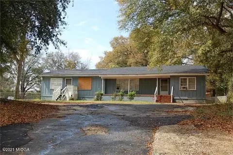1113 Peach St, Perry, GA 31069 photo 1