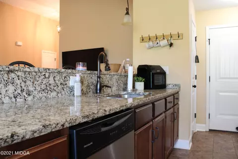110 Brooke Ct, Byron, GA 31008 photo 9