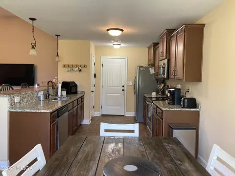110 Brooke Ct, Byron, GA 31008 photo 7