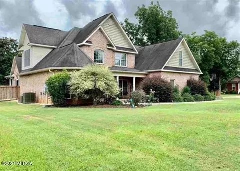 204 Silvercreek Ln, Perry, GA 31069 photo 2