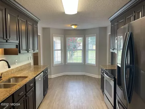 175 Gleneagle Dr, Byron, GA 31008 photo 2