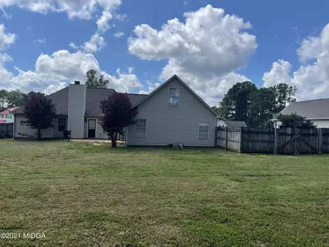 175 Gleneagle Dr, Byron, GA 31008 photo 8