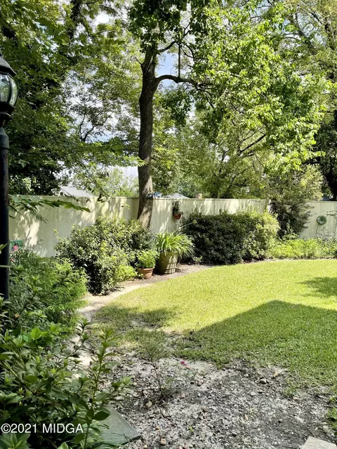 1069 Bond St, Macon, GA 31201 photo 18
