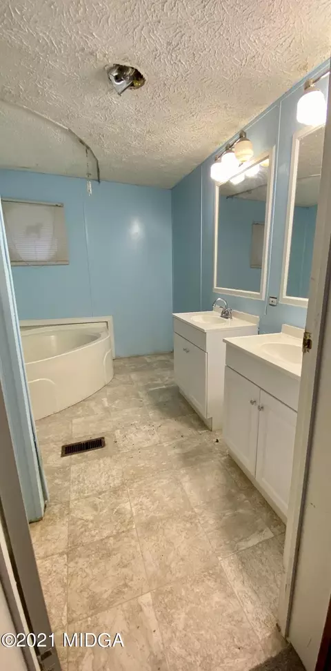 255 Edgewater Dr, Byron, GA 31008 photo 17