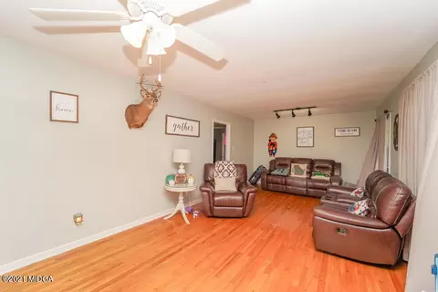 818 Forest Ave, Perry, GA 31069 photo 2