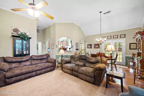 102 Bridgehampton Way, Perry, GA 31069 photo 9