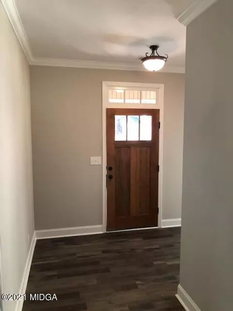 415 Barbara Ct, Forsyth, GA 31029 photo 2