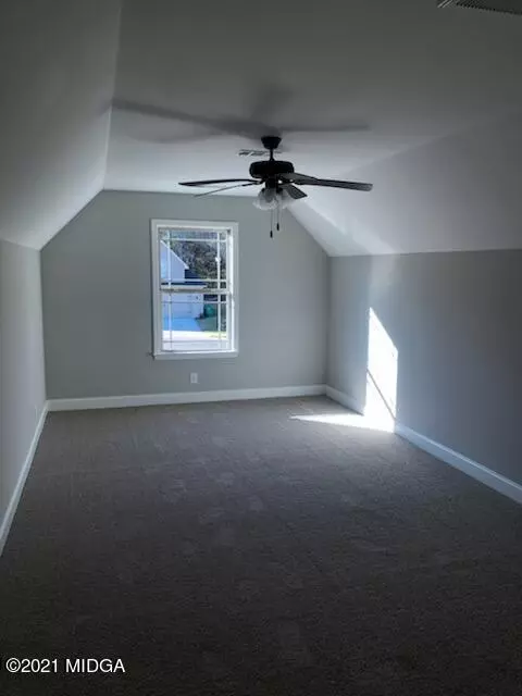 415 Barbara Ct, Forsyth, GA 31029 photo 9