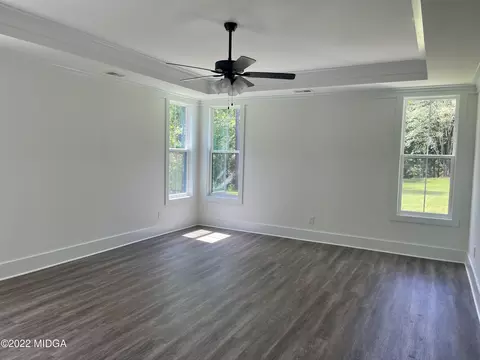 205 Crescent Dr, Forsyth, GA 31029 photo 5