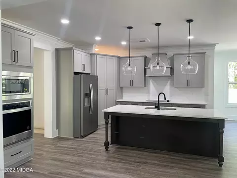 205 Crescent Dr, Forsyth, GA 31029 photo 3