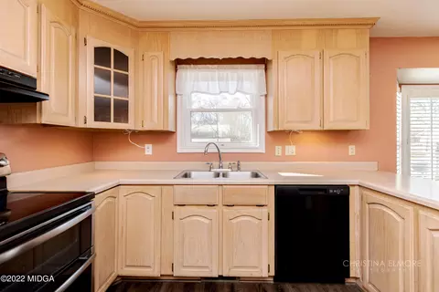 302 Silver Cir, Warner Robins, GA 31093 photo 14