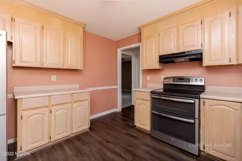 302 Silver Cir, Warner Robins, GA 31093 photo 12