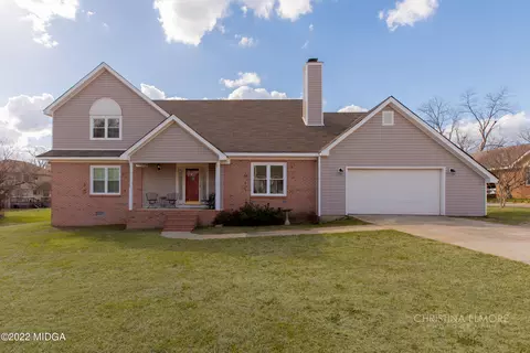 302 Silver Cir, Warner Robins, GA 31093 photo 1
