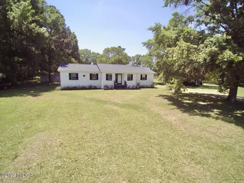 355 Giles Rd, Byron, GA 31008 photo 1