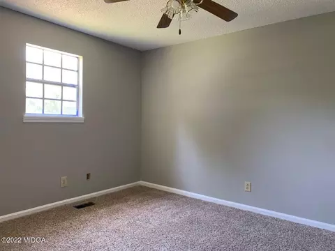355 Giles Rd, Byron, GA 31008 photo 11