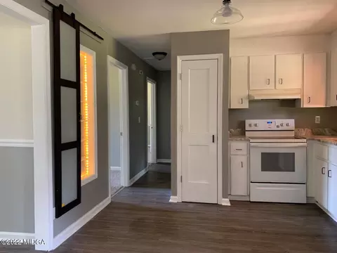 355 Giles Rd, Byron, GA 31008 photo 8