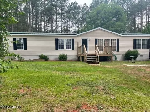 176 Strickland Loop, Forsyth, GA 31029 photo 1