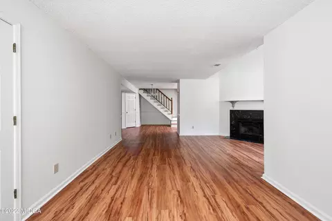 104 River Pointe Dr, Macon, GA 31211 photo 2