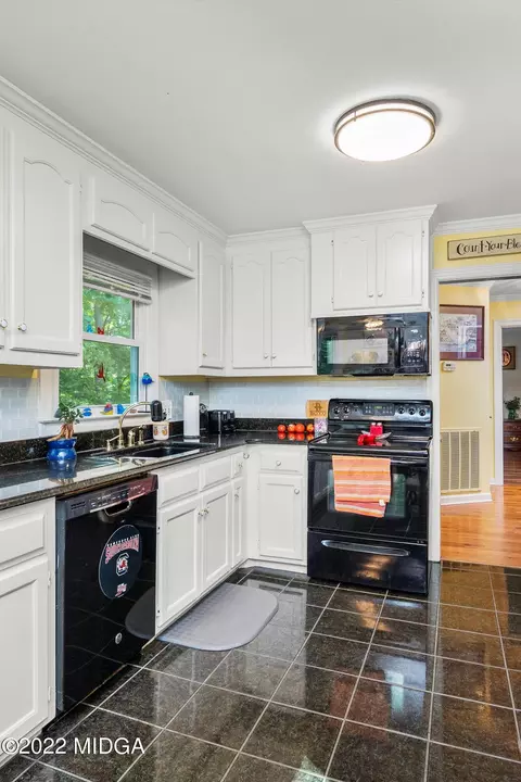 241 Eagle Dr, Macon, GA 31211 photo 5