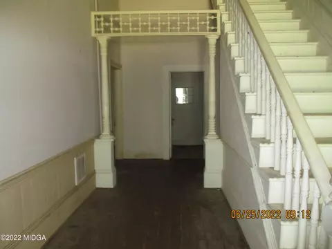 207 Beech St, Cochran, GA 31014 photo 2