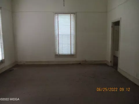 207 Beech St, Cochran, GA 31014 photo 3