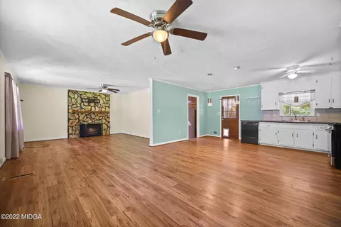 194 Short St, Jackson, GA 30233 photo 4