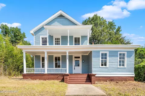 131 Calloway Dr, Macon, GA 31204 photo 1