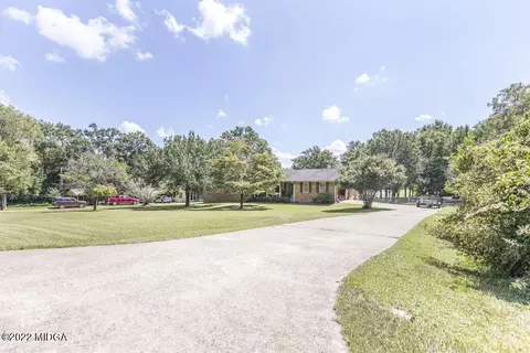 185 Andrews Dr, Roberta, GA 31078 photo 2