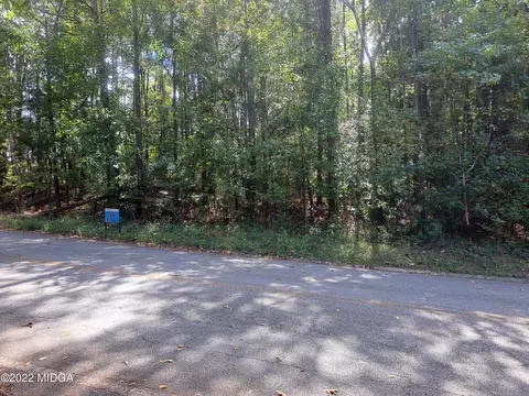 4424 Wolf Creek Dr, Macon, GA 31210 photo 2